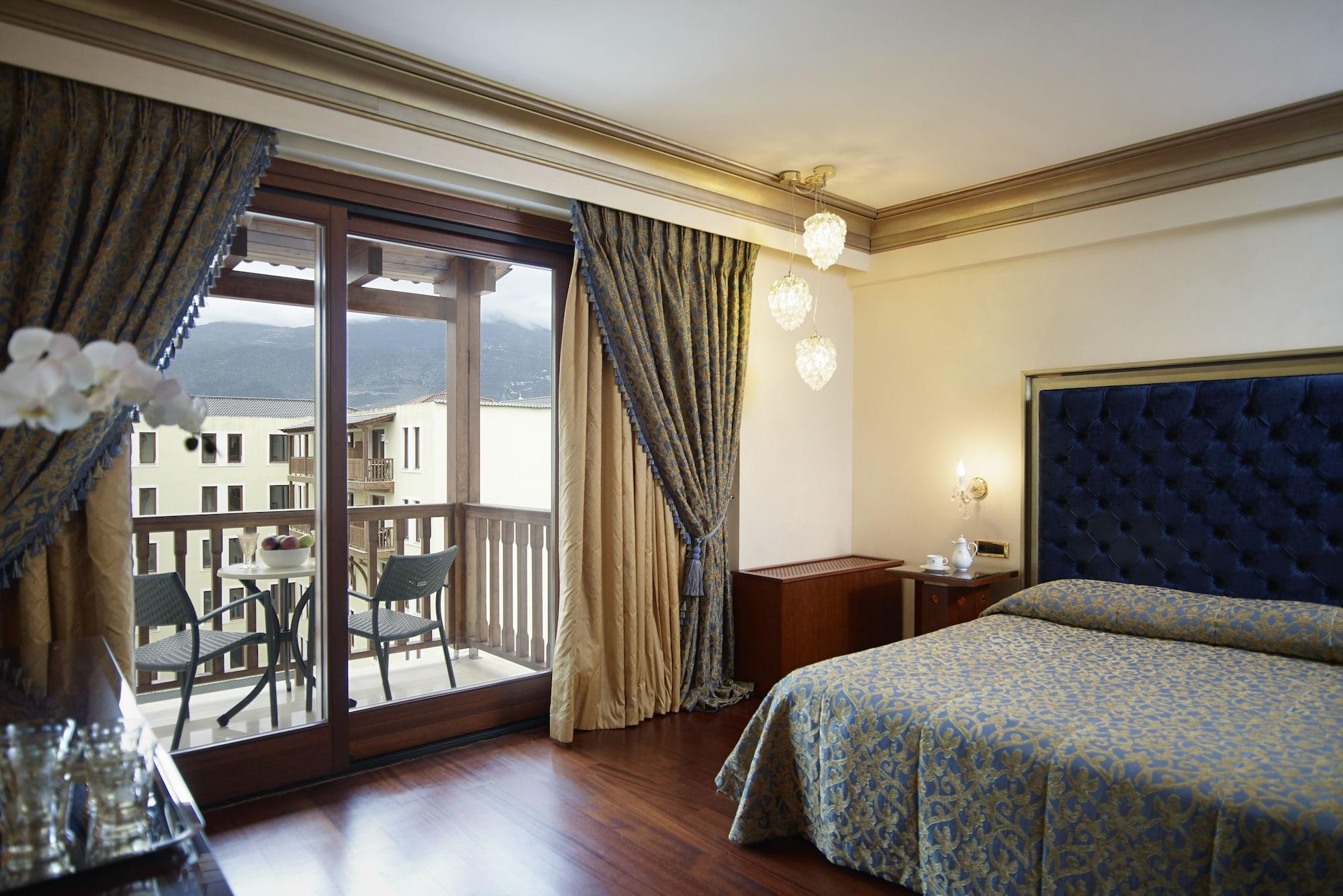 Grand Serai Congress And Spa Янина Екстериор снимка A room at the hotel